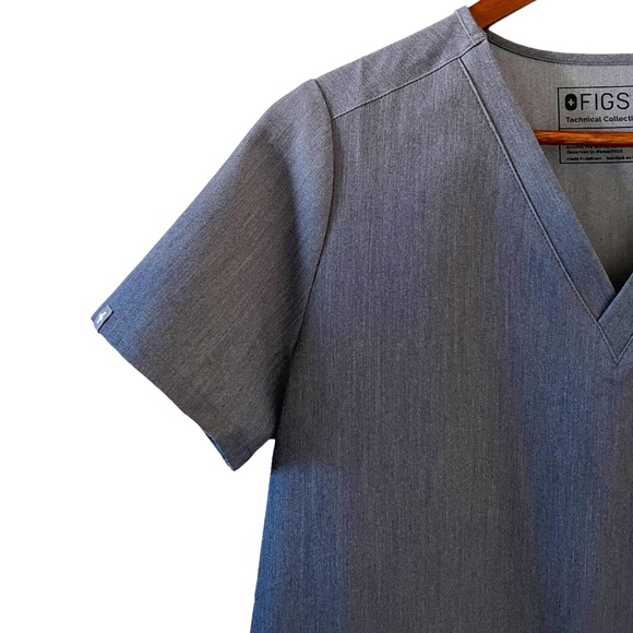 Figs NEW Catarina One Pocket Scrub Top In Gray Size S - Picture 3 of 13